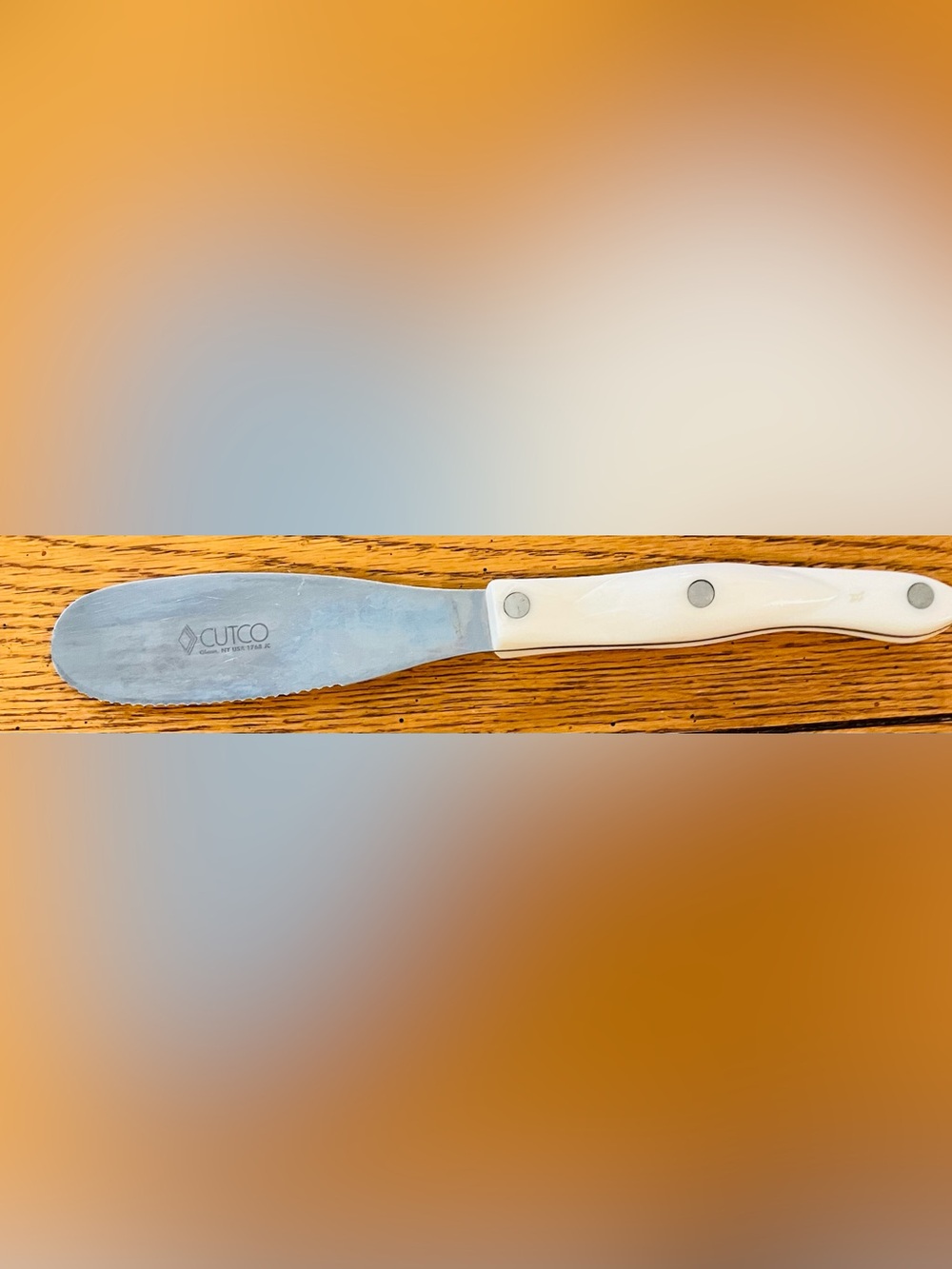 Vintage CUTCO Spatula Spreader 1768 JC, pearl white handle, length 10 inches